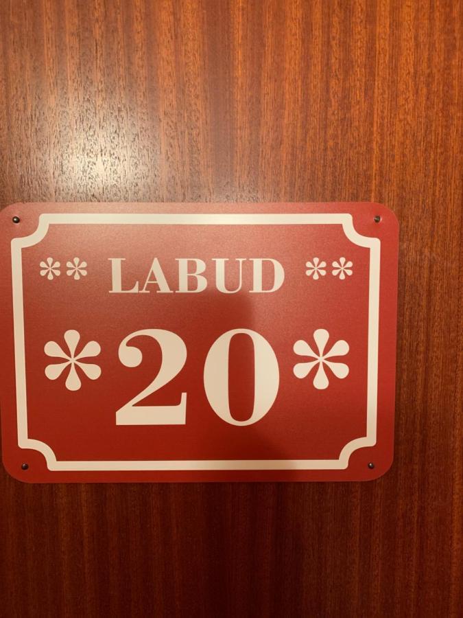 Labud 20 Am Ploener See In Bosau Exterior photo